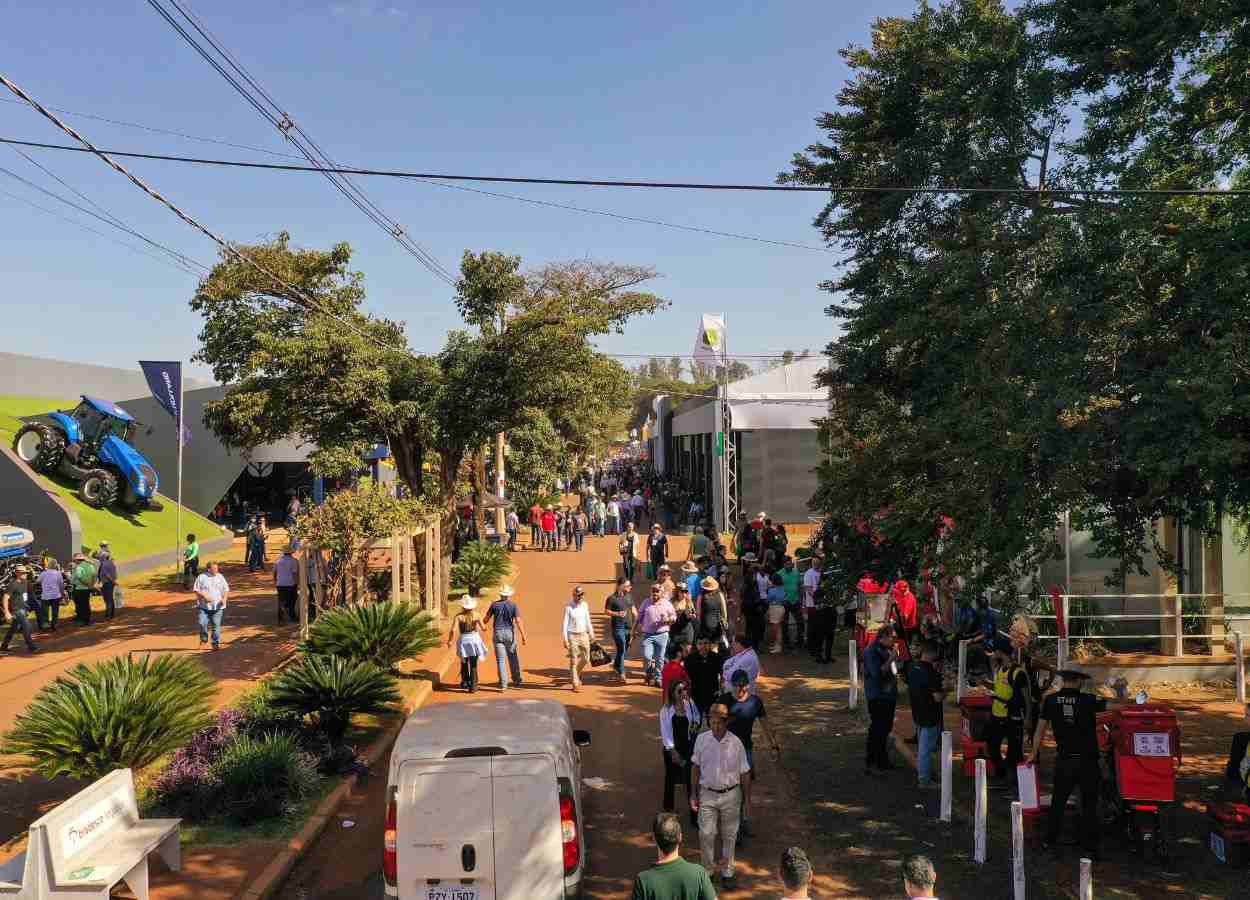 Agrishow 2025 inicia em Ribeirão Preto (SP)