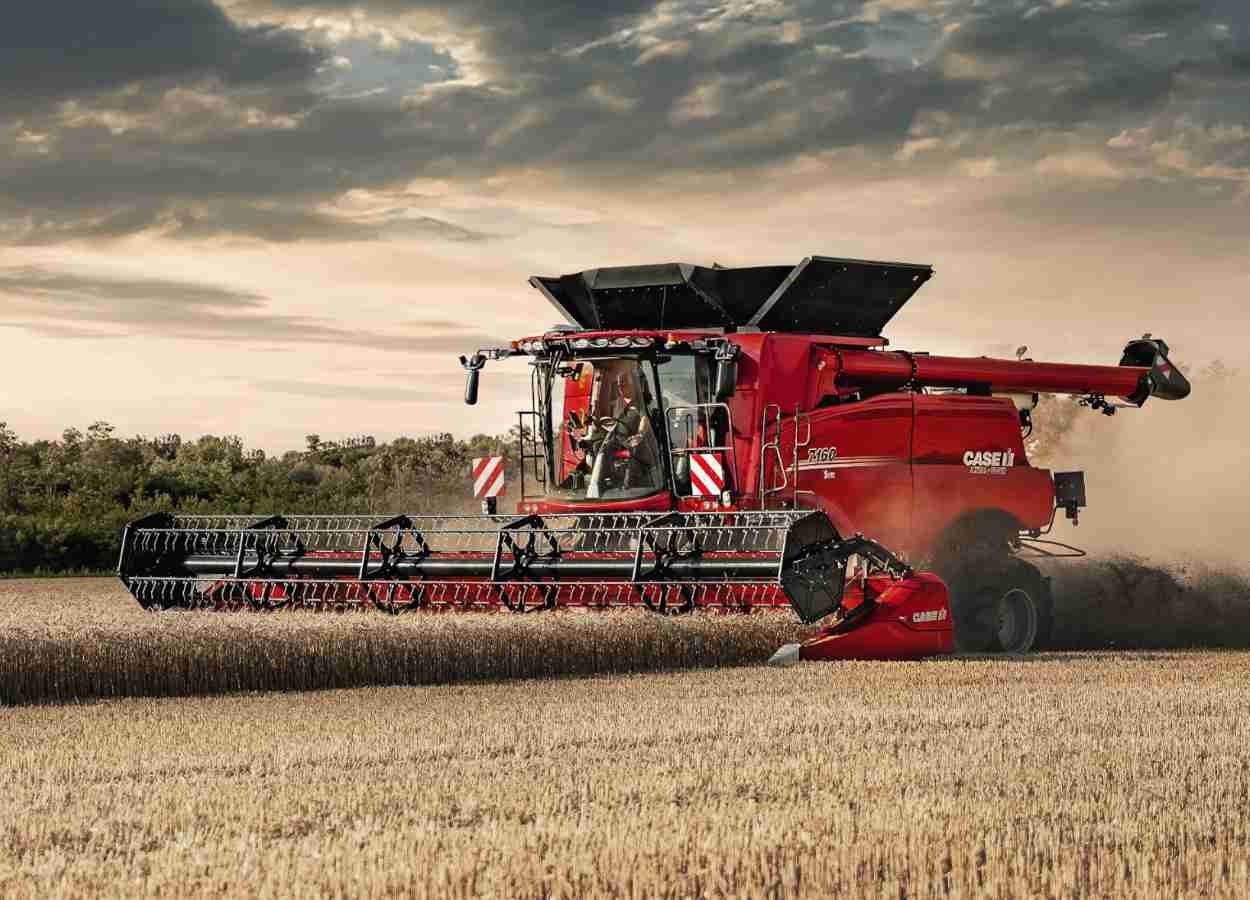Case IH updates Axial-Flow 160 combines to 2027