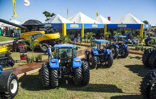 Em feira na Bahia, New Holland destaca rendimento e produtividade de máquinas