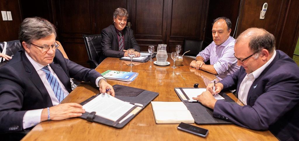 Acordo Senasa-IICA promoverá sanidade agropecuária e inocuidade de agroalimentos na Argentina