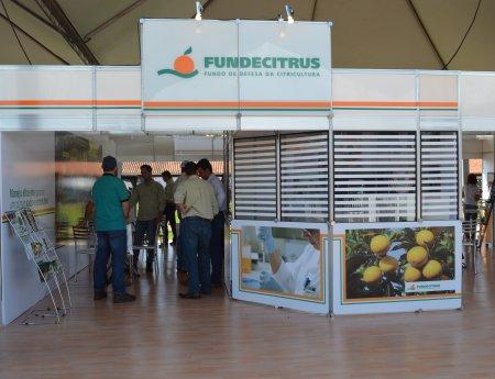 Fundecitrus apresenta novo sistema de previsão para podridão floral na Semana da Citricultura