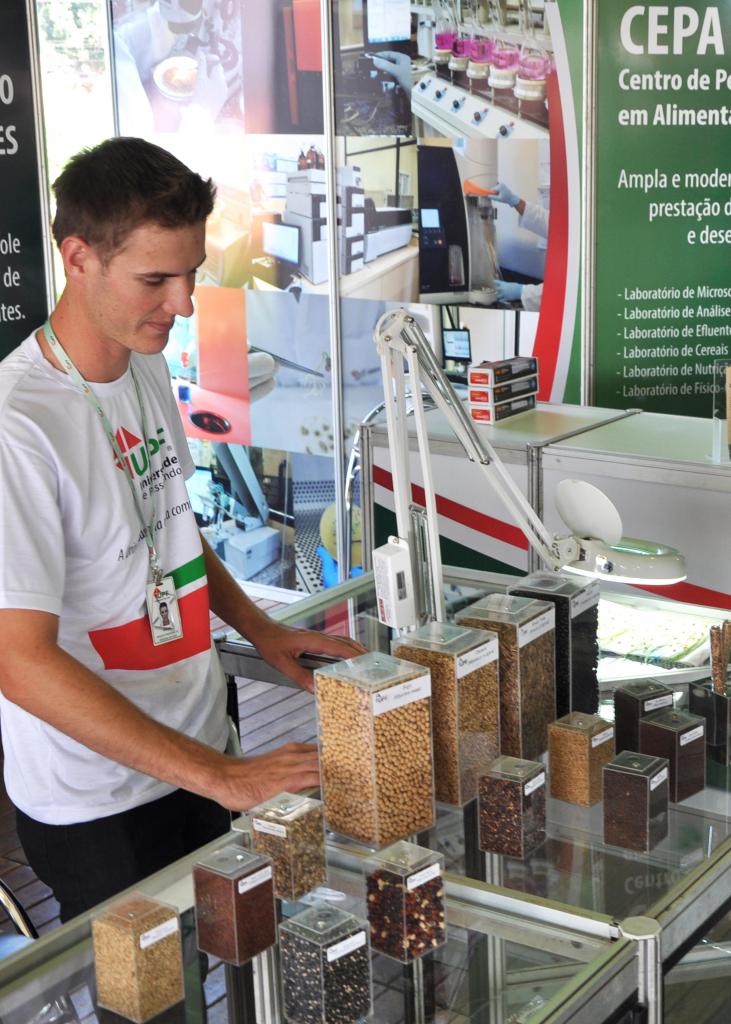Especial Expodireto: Laboratórios da UPF levam seus serviços à feira