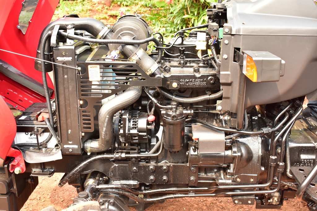 Motor Mahindra, modelo MDI 1365, com dois cilindros