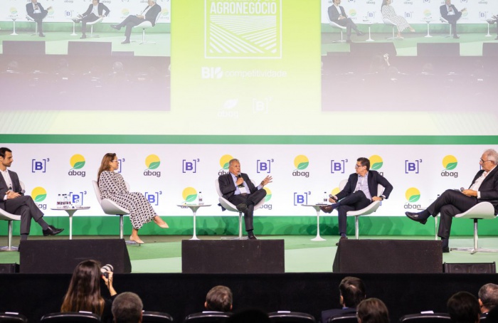 Congresso Brasileiro do Agronegócio encerra destacando soluções para desafios climáticos e alimentares