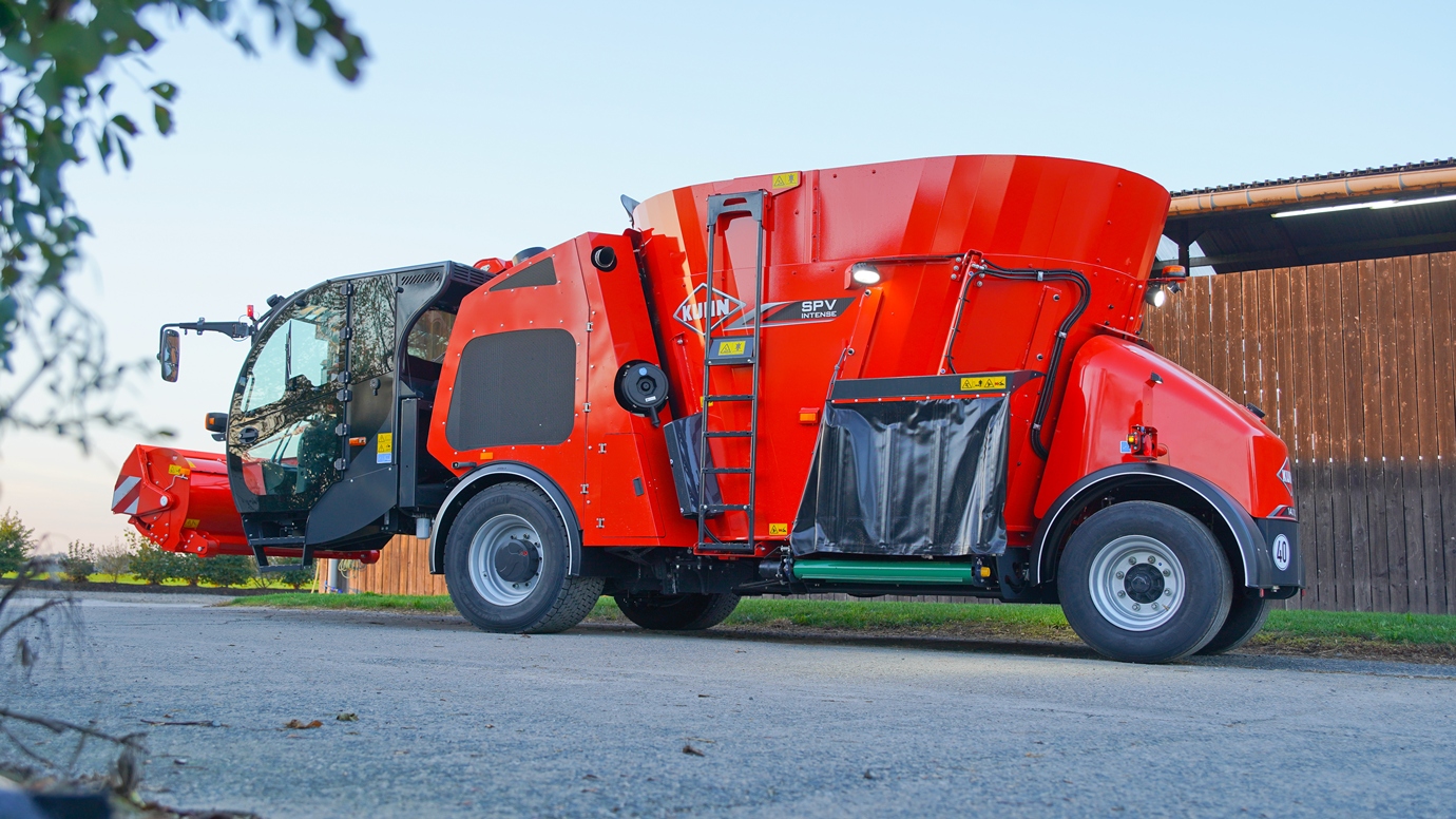 A série SPV é equipada com rosca vertical de mistura e capacidades entre 12 m³ e 17 m³