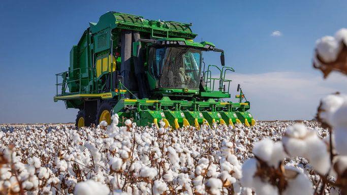 John Deere apresenta nova colhedora de algodão CP770