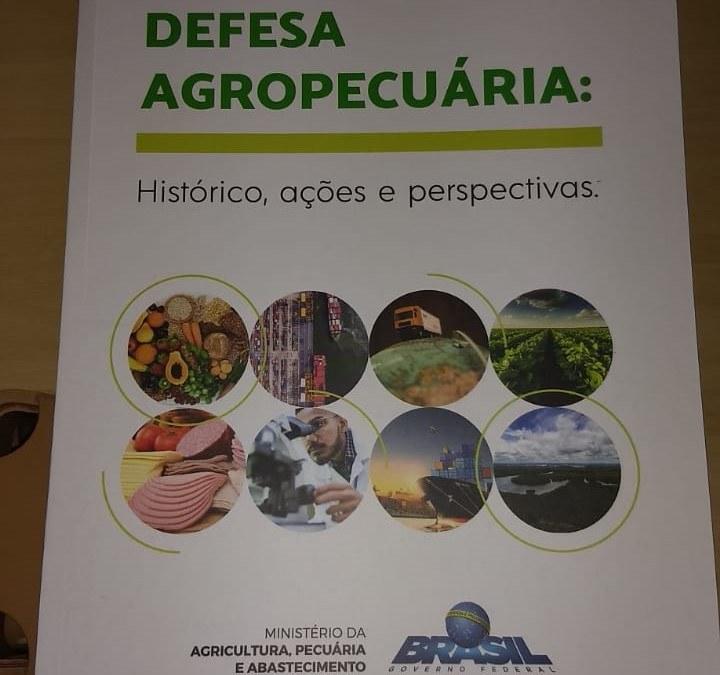 Secretaria de Defesa Agropecuária completa 41 anos e lança livro sobre controle de pragas e doenças