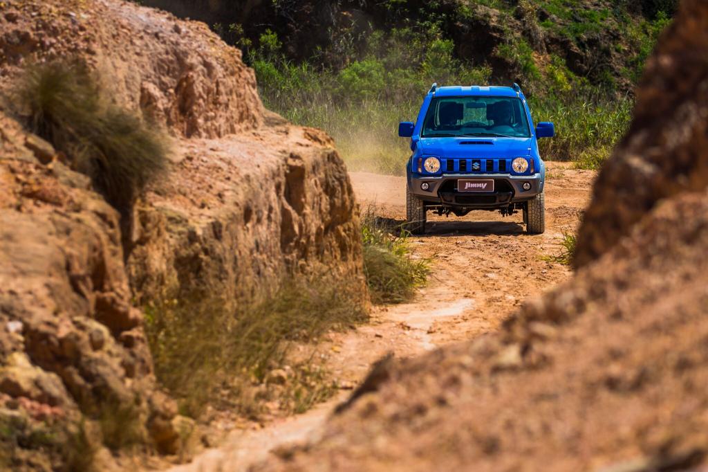 Suzuki Jimny promete bom desempenho em áreas rurais com custo baixo