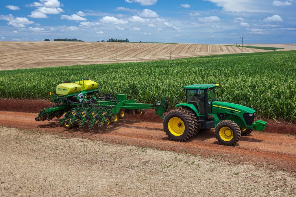 John Deere appoints new leadership in Agricultural and Construction divisions