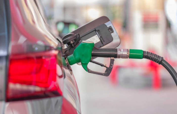 El gobierno aumenta la mezcla de etanol en la gasolina al 32%.