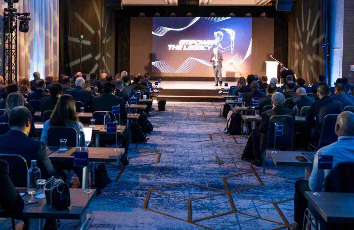 New Holland reúne importadores para discutir futuro da agricultura
