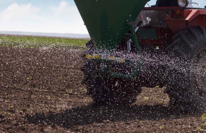 Entregas de fertilizantes caem 22,3% em julho no Brasil