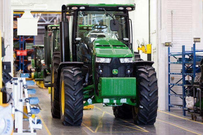 Ericsson and John Deere enter into partnership to drive innovation in agriculture with 5G