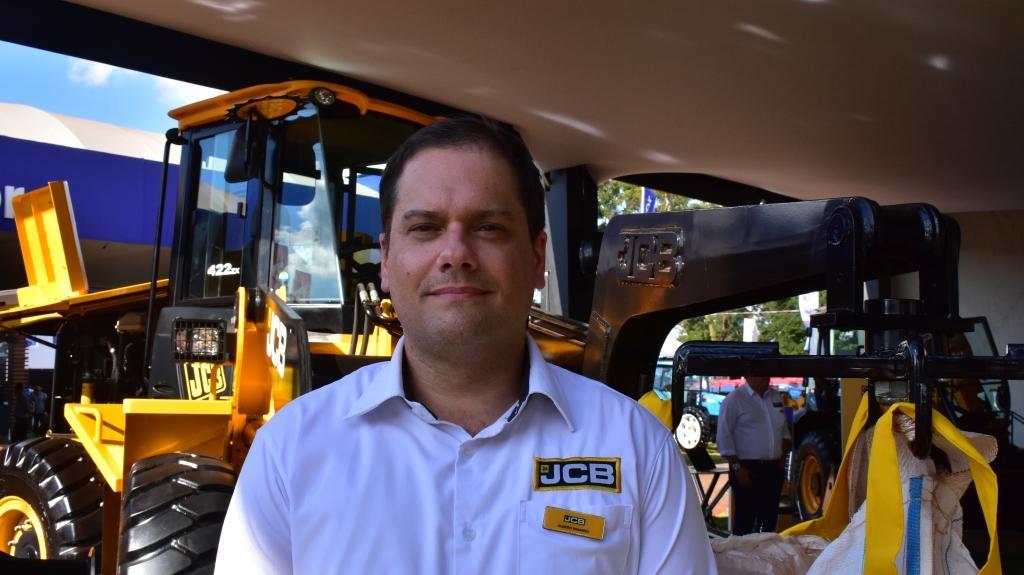 Especial Agrishow: JCB apresenta novas escavadeiras e carregadeiras