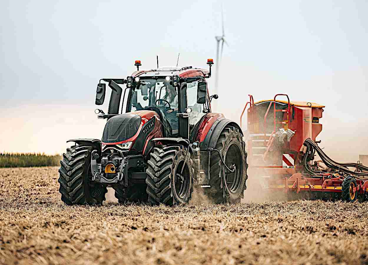 Valtra lança sexta geração da Série T com até 245 cv