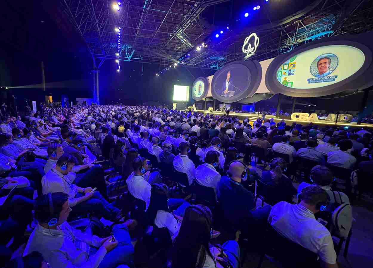 Abrapa destaca gestão, qualidade e fibras naturais durante Congresso do Algodão