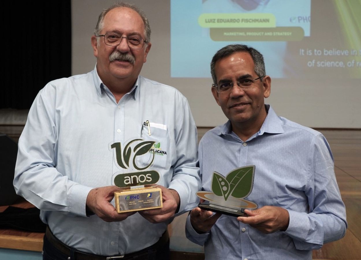 PHC celebra 10 anos no Brasil com homenagem na Coplacana