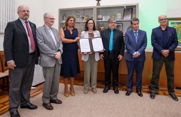 Brasil cria centro internacional para combater o greening