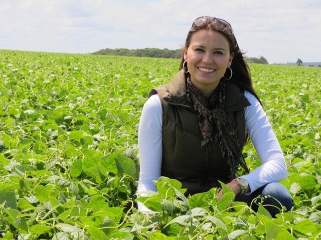 Solo corrigido é a base para se atingir 122,99 sacas de soja por hectare, afirma agricultora de SP