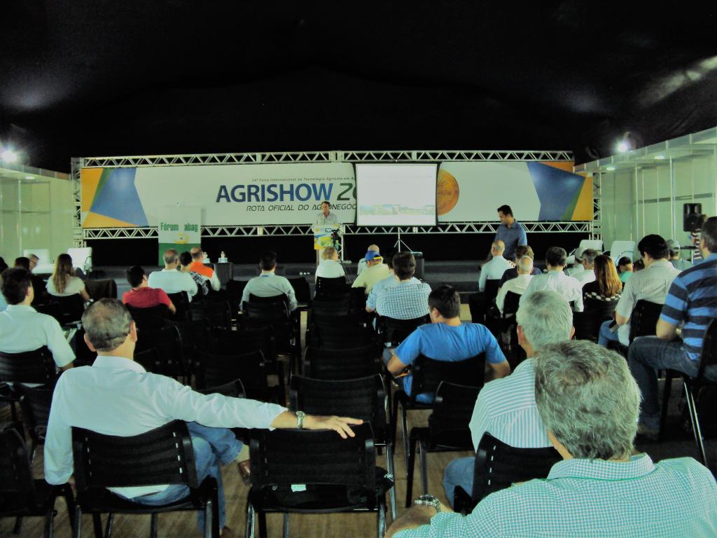 ESPECIAL AGRISHOW: Fórum Inovação da Abag na Agrishow 2017 debateu os desafios tecnológicos do agronegócio no futuro