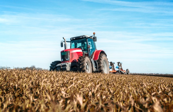 Setor de máquinas agrícolas deve crescer 3,4% em 2026
