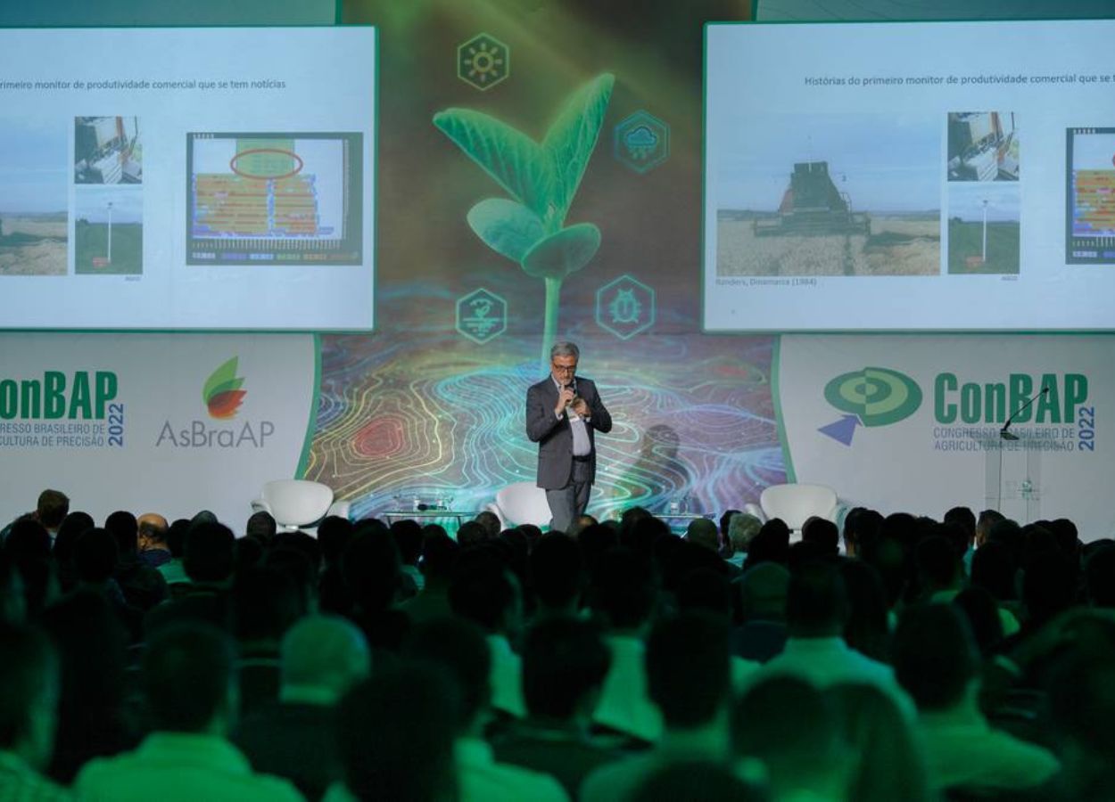 Porto Alegre sedia congresso de agricultura de precisão