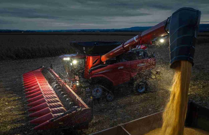 Case IH lança plataforma de milho de 16 linhas na Europa