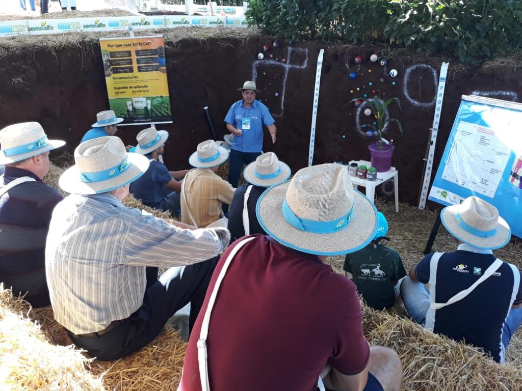 Fertilidade do solo foi um dos temas de evento em Santa Catarina