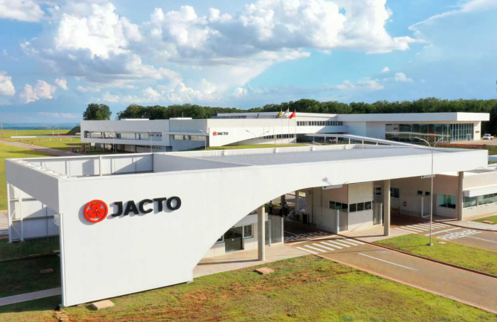 Jacto inaugura fábrica com tecnologia de indústria 4.0