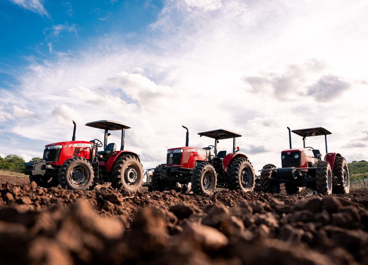 Valence Massey Ferguson estreia na Expo Riacho
