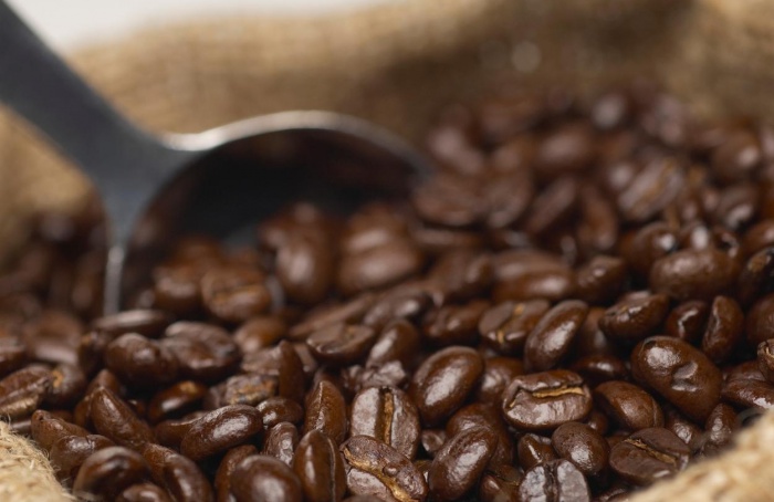 Receita com exportações de café recua em abril de 2026