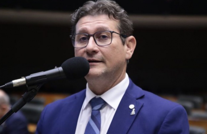 Comissão aprova proibição de venda casada com crédito rural