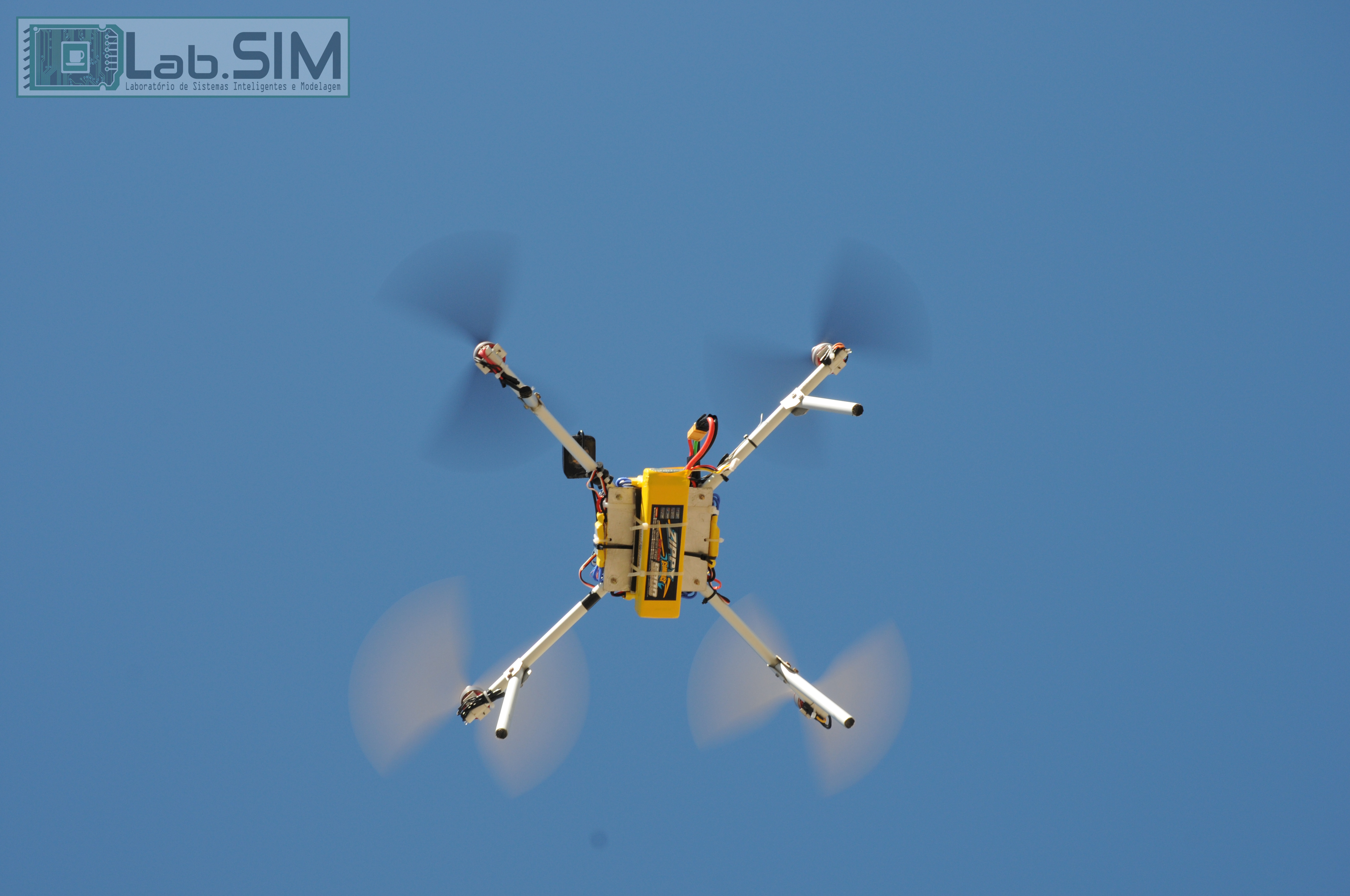 O custo para fabricar um drone varia entre R$2 mil e R$10 mil.
